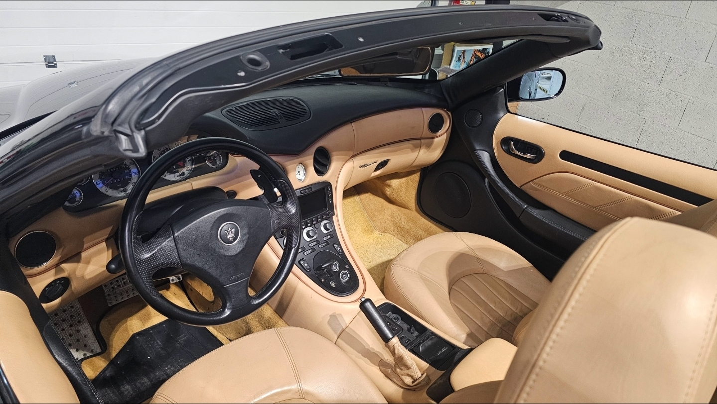 Maserati 4200 Spyder – V8 Ferrari • 60 000 km • Capote neuve – Image 5